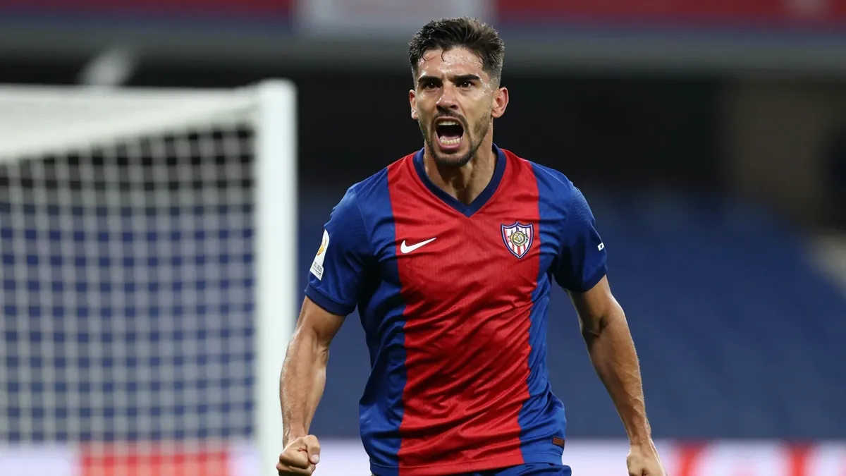 San Lorenzo de Almagro secured a vital 1-0 victory over Talleres de Córdoba at the Nuevo Gasómetro, with Adam Bareiro's...